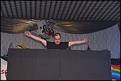 072.jpg