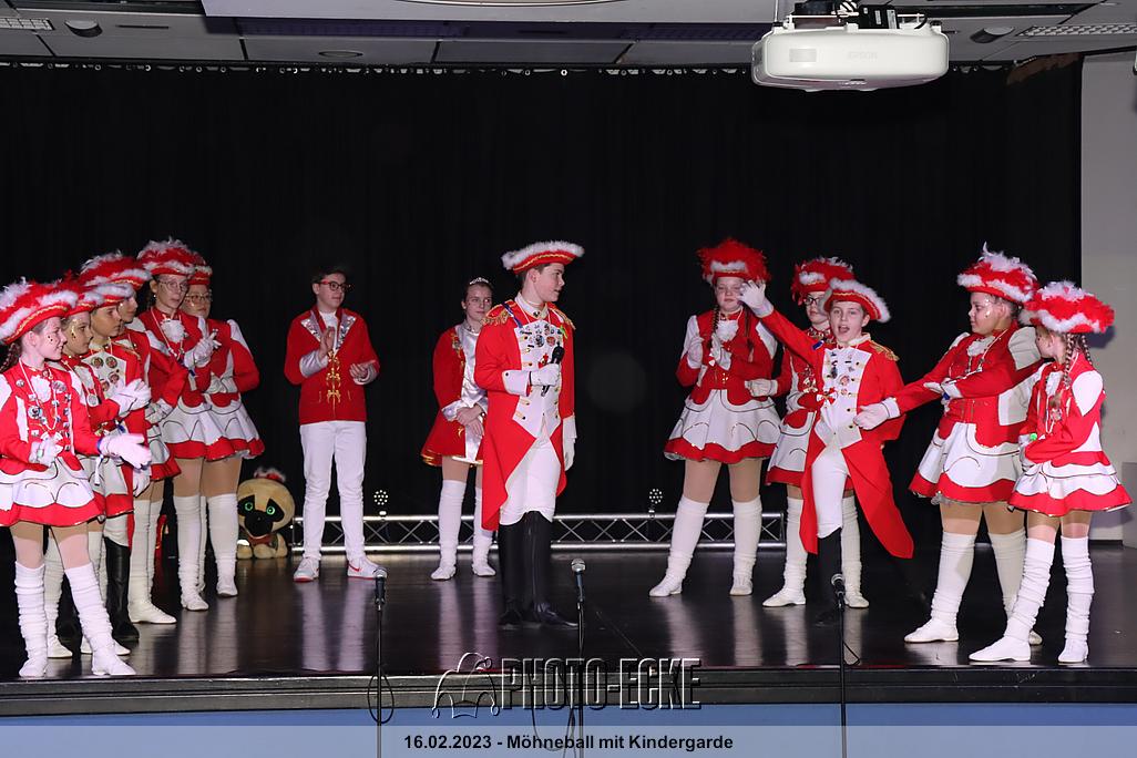 057.jpg