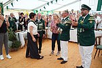 071.jpg